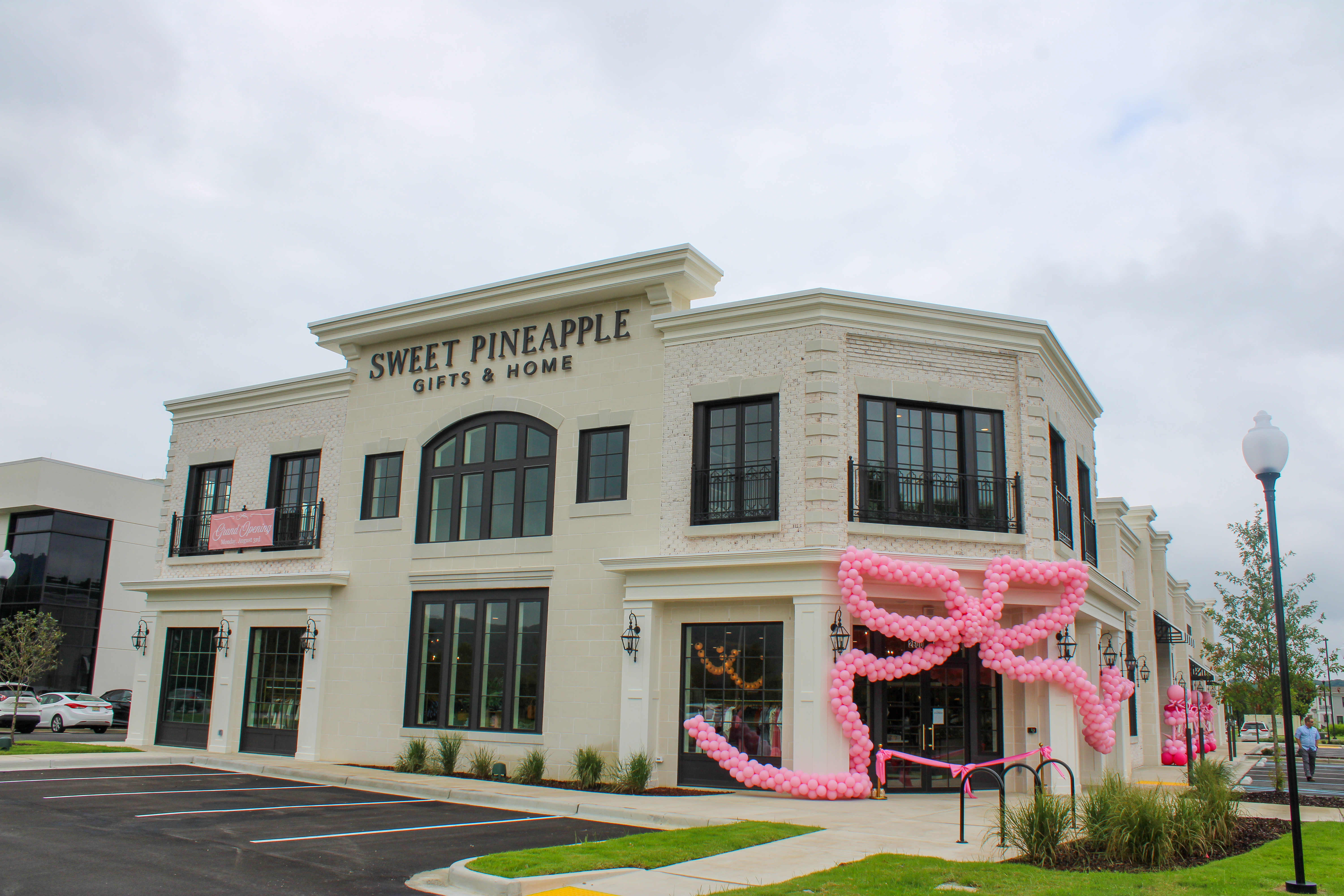 Sweet Pineapple Opens at Lendon Corner